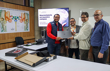 Laboratorio de Neurociencias recibió dotación de equipos para procesamiento de data experimental
